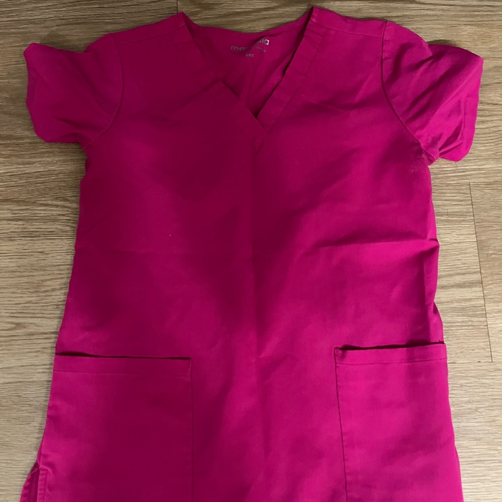 Mandala Jogger Scrubs in gorgeous Magenta
